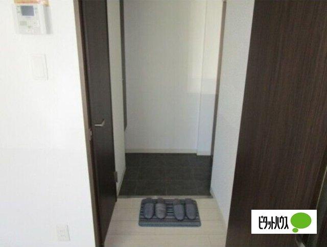 Ｃｏｎｆｏｒｔ１（401） 玄関