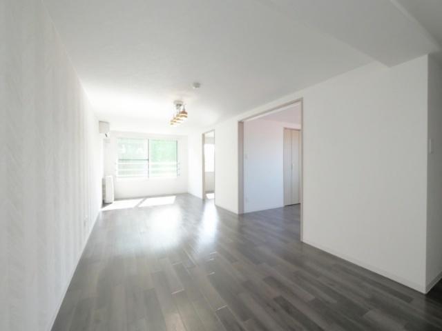 ＢＲＩＧＨＴＯＮ　ＣＯＵＲＴ　Ｎ２０（402） リビング