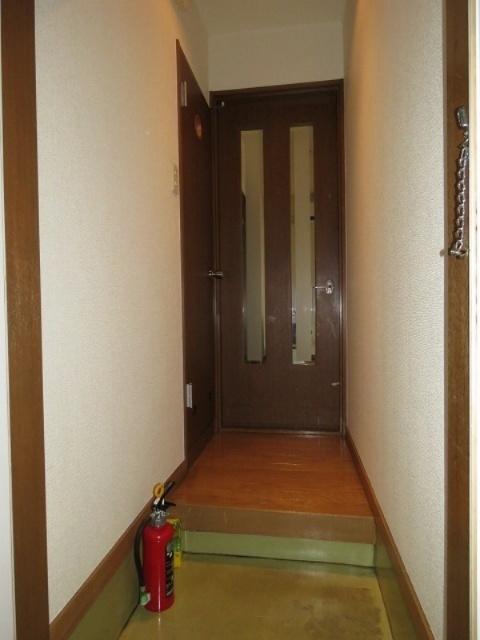 ルミエール麻布（102） 玄関