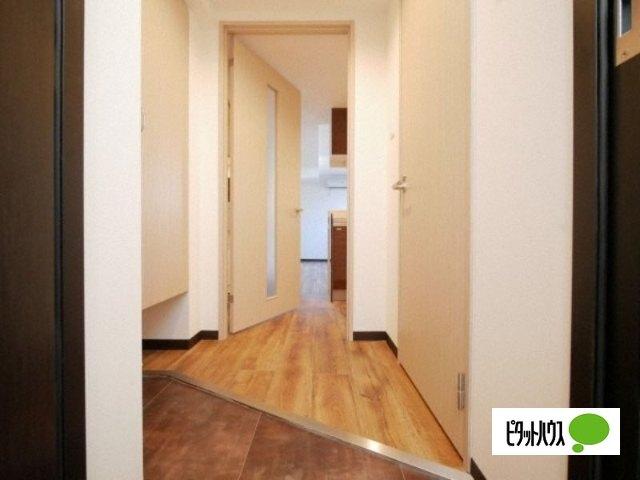 ヴェスタ平岸（402） 玄関