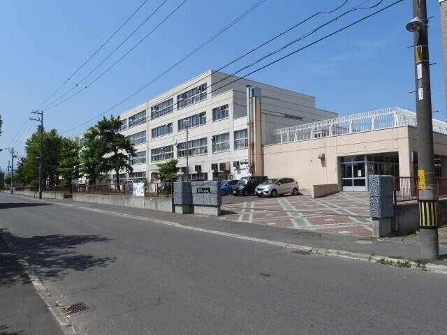新琴似中学校：117m
