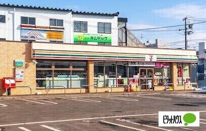 セブンイレブン札幌白石中央3条店：195m