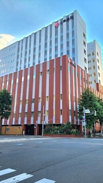 国家公務員共済組合連合会斗南病院：611m