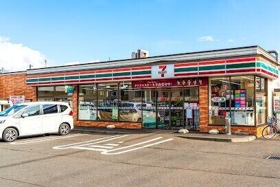 セブンイレブン札幌北29条店：544m