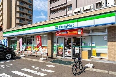 ファミリーマート札幌北20条西5丁目店：323m
