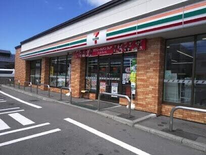 セブンイレブン札幌北12条東店：367m