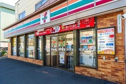 セブンイレブン札幌北31条店：64m