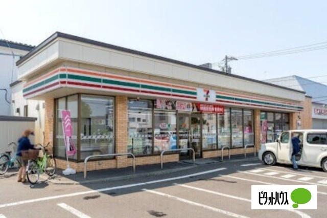 セブンイレブン札幌北41条東9丁目店：133m