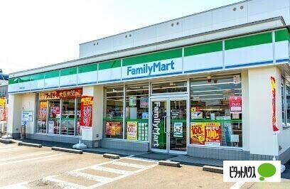 ファミリーマート月寒東5条店：94m