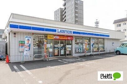 ローソン札幌月寒中央十一丁目店：318m