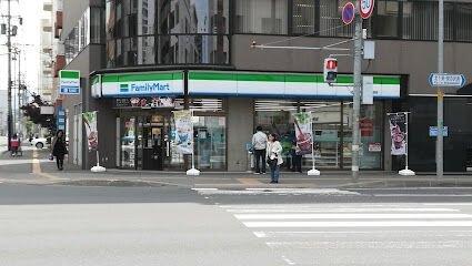 ファミリーマート札幌北1条西20丁目店：280m