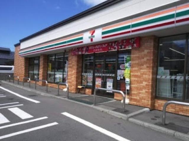セブンイレブン札幌北12条東店：202m