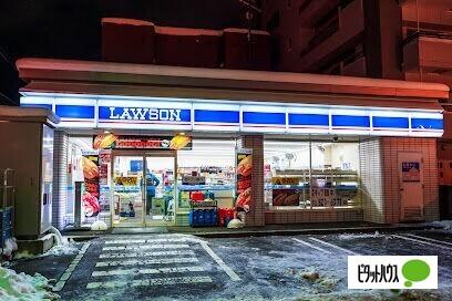 ローソン札幌美園8条店：73m