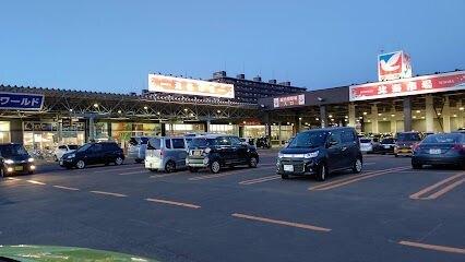 北海市場屯田店：142m