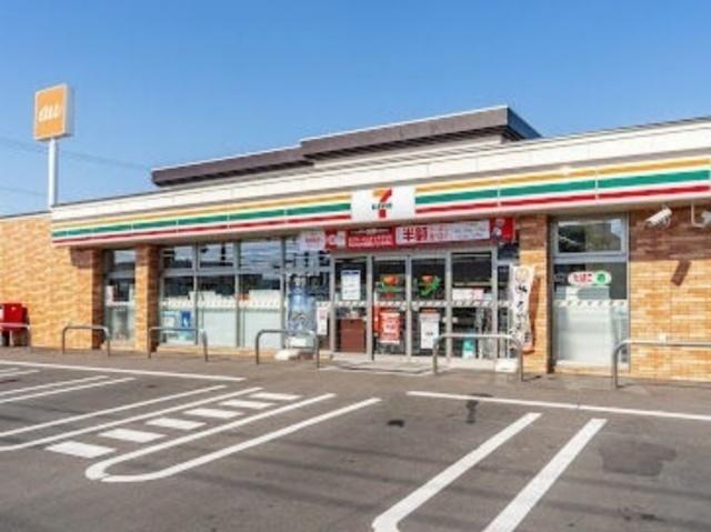 セブンイレブン札幌東苗穂4条店：398m