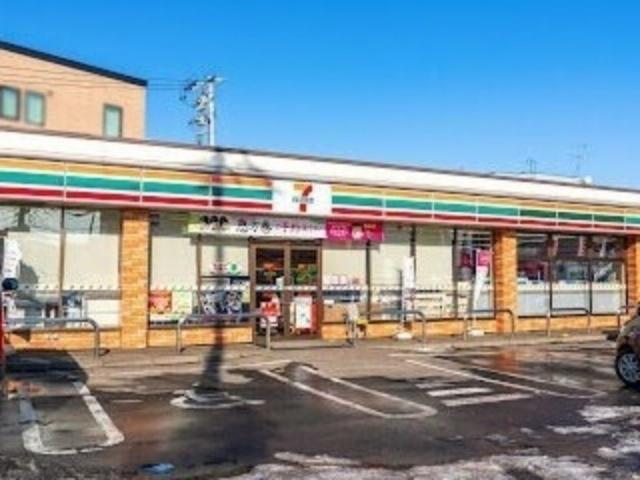 セブンイレブン札幌北15条東店：188m