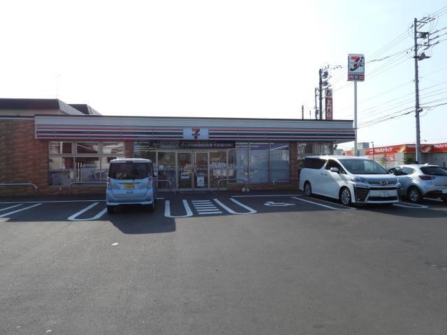 セブンイレブン札幌篠路2条店：651m