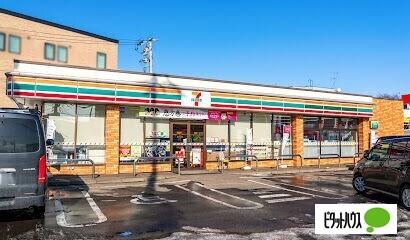 セブンイレブン札幌北15条東店：188m