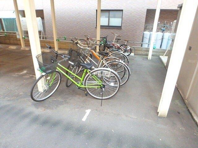 ＦＩＮＥ　ＢＯＸ（402） 駐車場