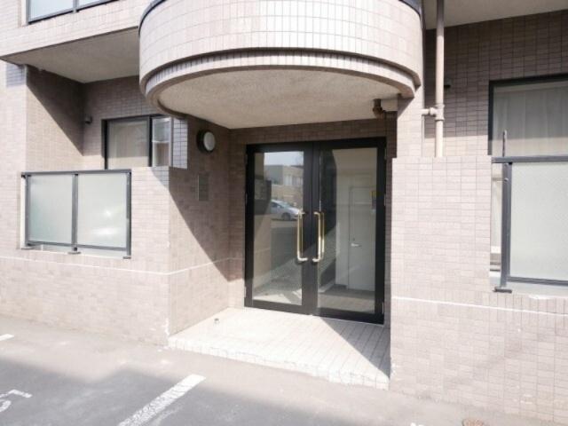 グランデール弐番館（105） エントランス