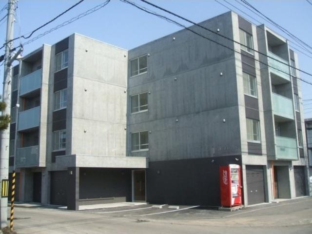 新川駅より徒歩9分 築12年7ヶ月 4階建の賃貸物件