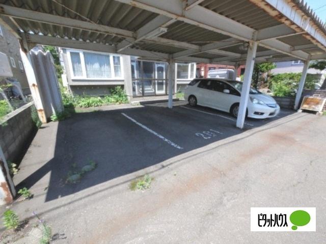 グリーンハイツ（102） 駐車場