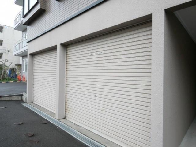 ノーススター（303） 駐車場