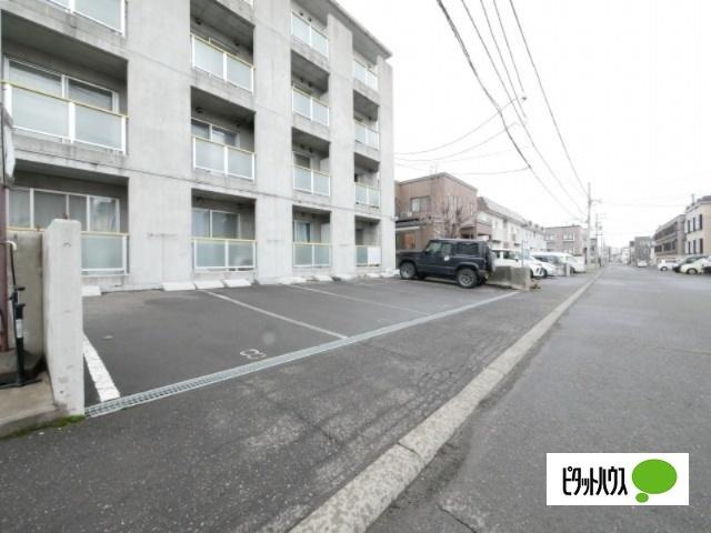 Ｌｕｎａ２６（302） 駐車場