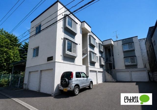 ドゥボワ平岸（201） 駐車場
