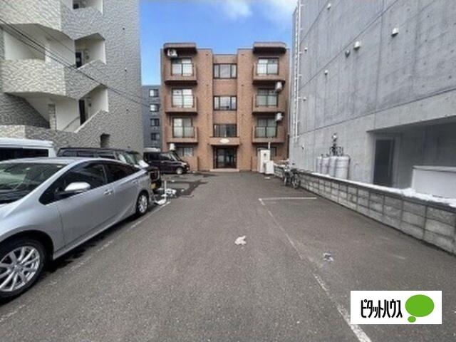 フィレントＩ（405） 駐車場