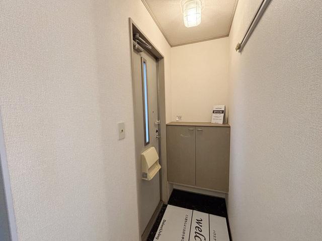 セジュール八千代　Ａ（102） 玄関
