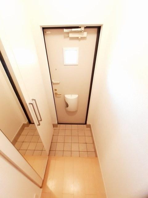メゾンシュクレⅡ（202） 玄関