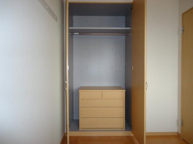 クレイン　コート 部屋画像