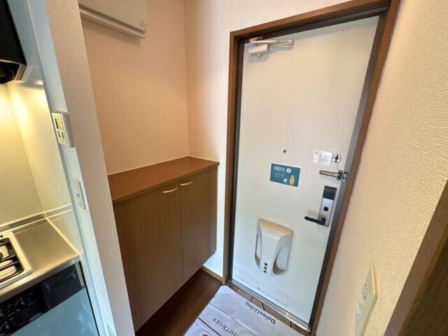 リヴァージュねぎし（206） 玄関