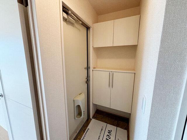 リュミエール（102） 玄関