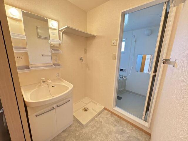 ファミーユ（205） 部屋画像