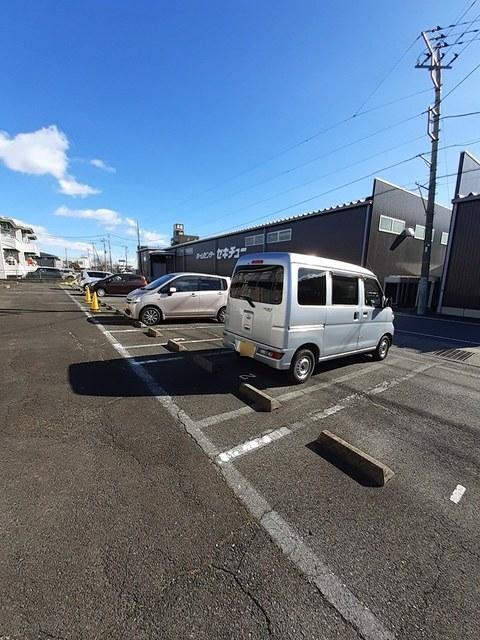 シティーハイツＴ＆Ｔ（201） 駐車場