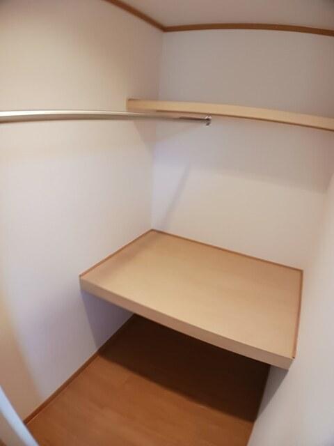 メゾン　アムール（201） 収納