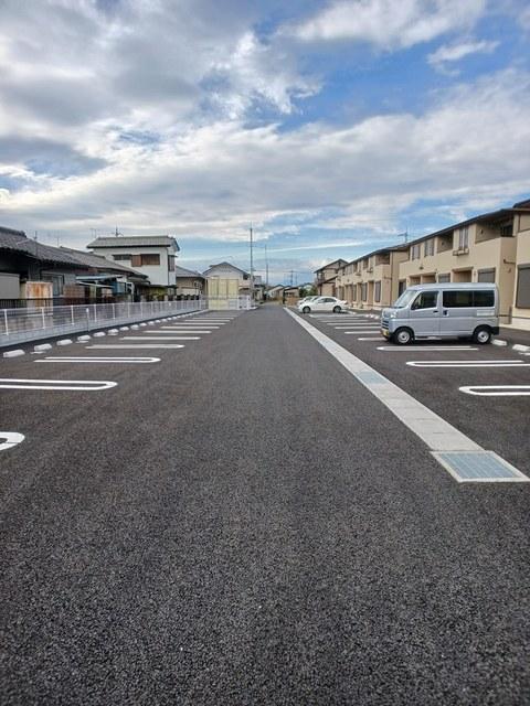 カメリア　塩川　Ｂ（202） 駐車場