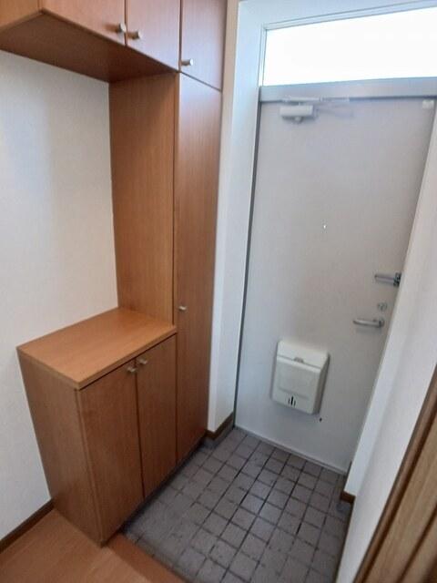 リセスレイン（101） 玄関