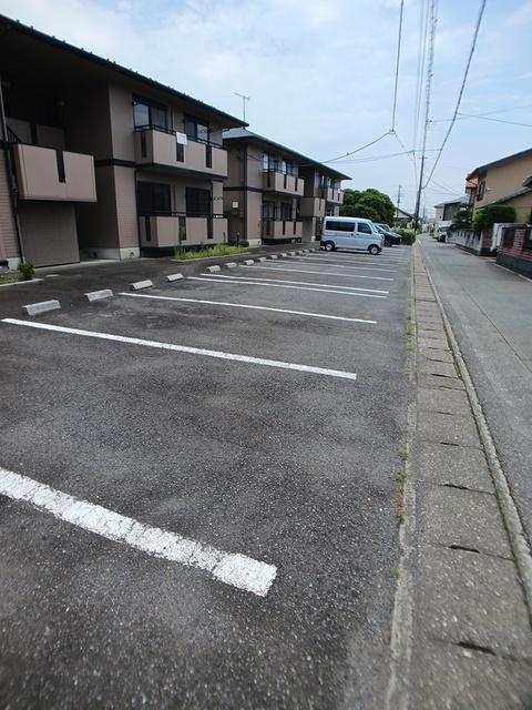 サンワハイツ八千代Ａ（201） 駐車場