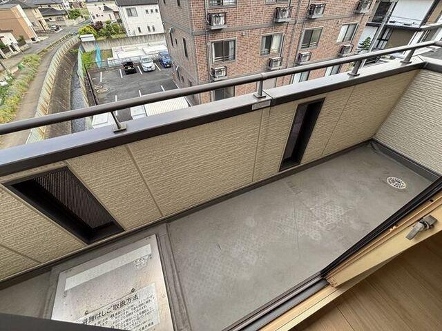 リビングタウン双葉　Ａ/Ｂ（B301） バルコニー