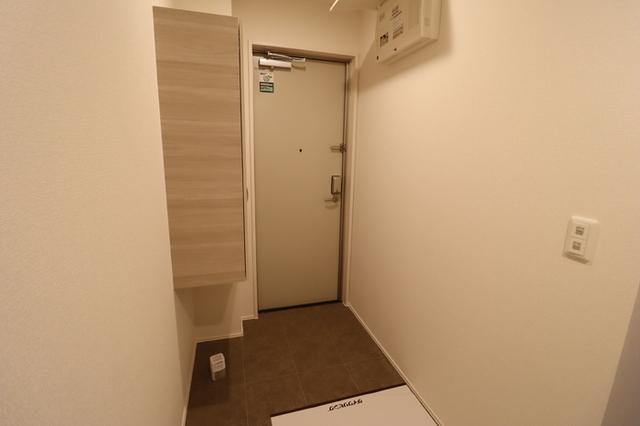 D-ROOM台新田町（201） 玄関