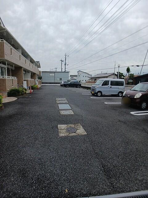 フィオーレ（204） 駐車場