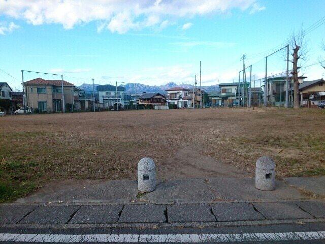 八幡公園緑地：300m