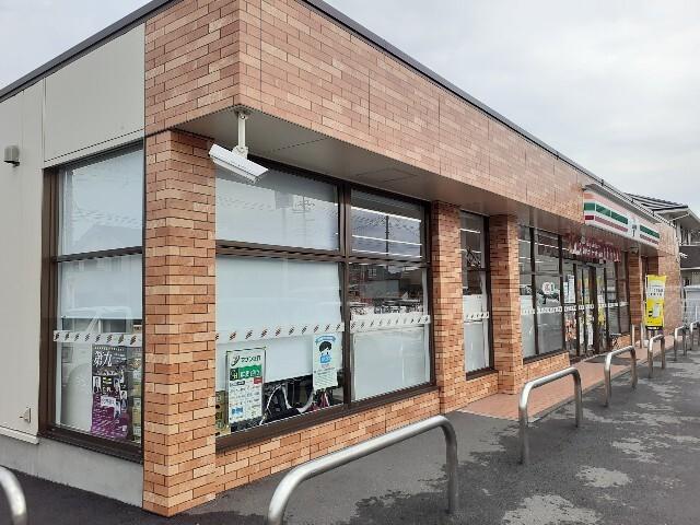 セブンイレブン下中居町店：350m