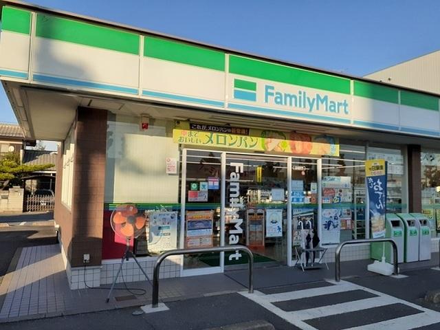 ファミリーマート中居町店：600m