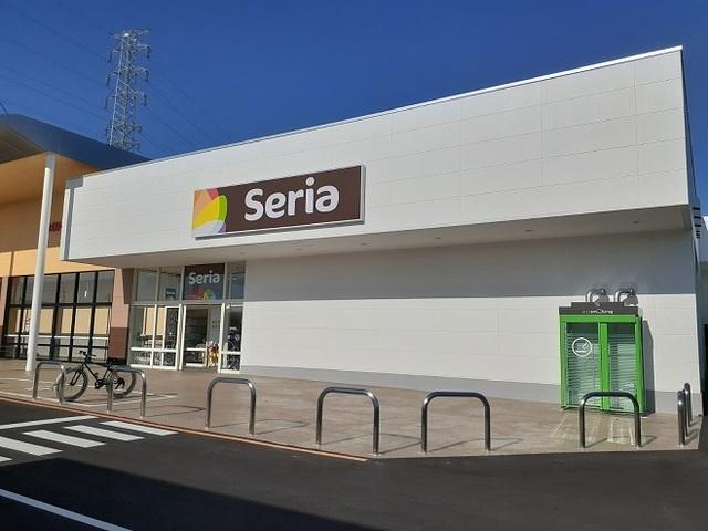 セリア前橋総社町店：400m