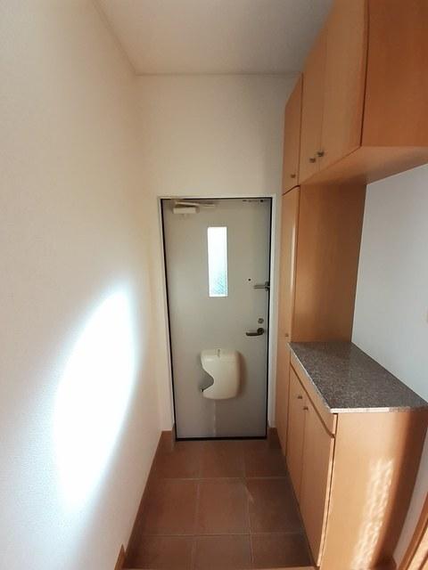 サンラフィネ（101） 玄関