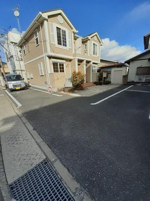 サンラフィネ（101） 駐車場